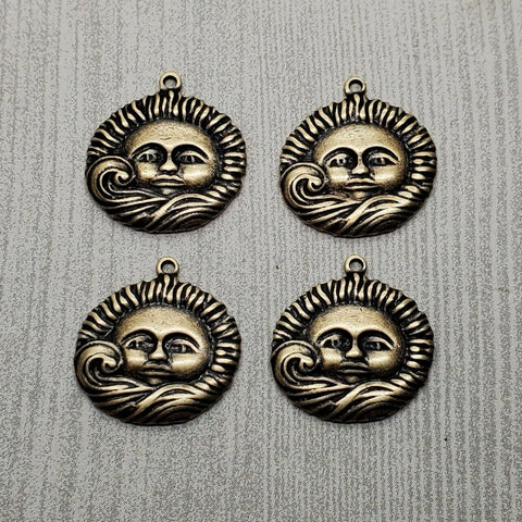 Brass Sun And Wind Charms x 4 - 07134-1RGB.