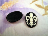 25x18mm Fleur De Lis Cameos (2) - L684 Jewelry Finding