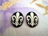 25x18mm Fleur De Lis Cameos (2) - L684 Jewelry Finding