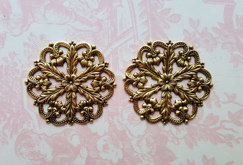 Brass Round Filigree Stampings x 2 - 3231RAT.