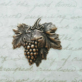 Large Brass Grape Cluster Stamping x 1 - 3623RAT.