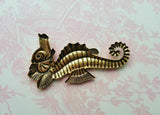 Large Brass Seahorse Finding x 1 - 5002S.