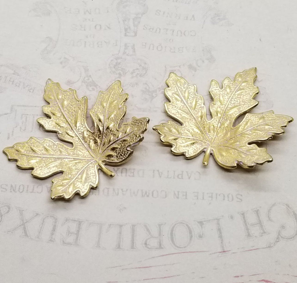 Small Matte Gold With White Patina Maple Leaf Stampings (2) - GWS8890