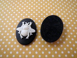 25x18mm Bee Cameo (2) - L793 Jewelry Finding