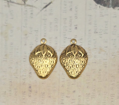 Brass Strawberry Charms x 2 - 4689RAT