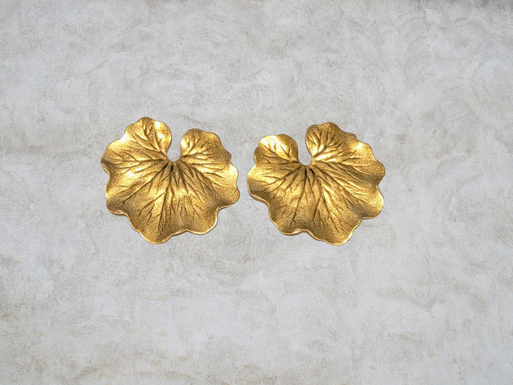 XLarge Brass Geranium Leaf Stampings Without Holes x 2 - 8790FFA.