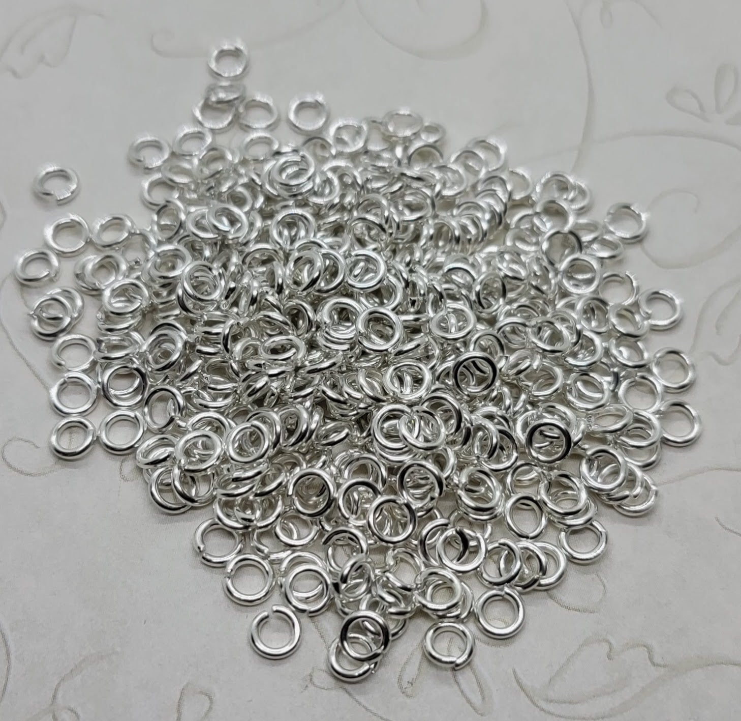 Bright Silver Open Jump Rings (25g) - L1317 – Glamour Girl Beads