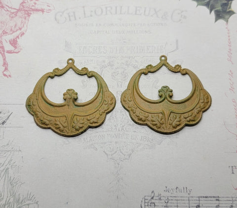 Verdi Gold Patina Ornate Victorian Charms x 2 - 6845VGSG