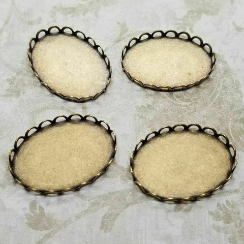 Brass 25mm x 18mm Scalloped Settings x 4 - 2182-2S.