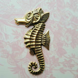 Large Brass Seahorse Finding x 1 - 5002S.