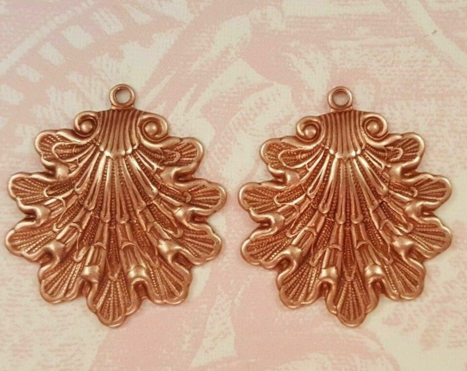 Brass Victorian Shell Charms x 2 - 5144S.