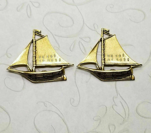 Small Brass Sailboat Stampings x 2 - 5769RAT.