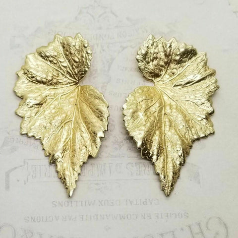 X Large Brass Ivy Leaf Stampings x 2 - 6538RAT-6539RAT.