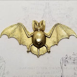 Large Brass Bat Stamping x 1 - 6850RAT.