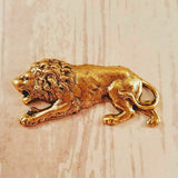 Large Brass Crouching Lion Stamping x 1 - 8679FFA.