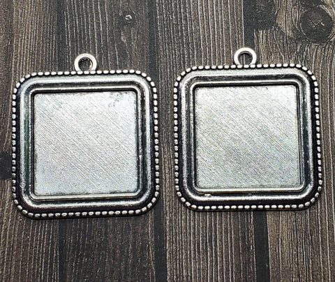 25mm Antique Silver Square Settings (2) - L1076