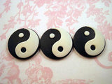 25mm Ying Yang Cameos (3) - L597 Jewelry Finding